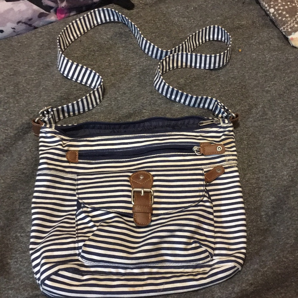 Cross body purse